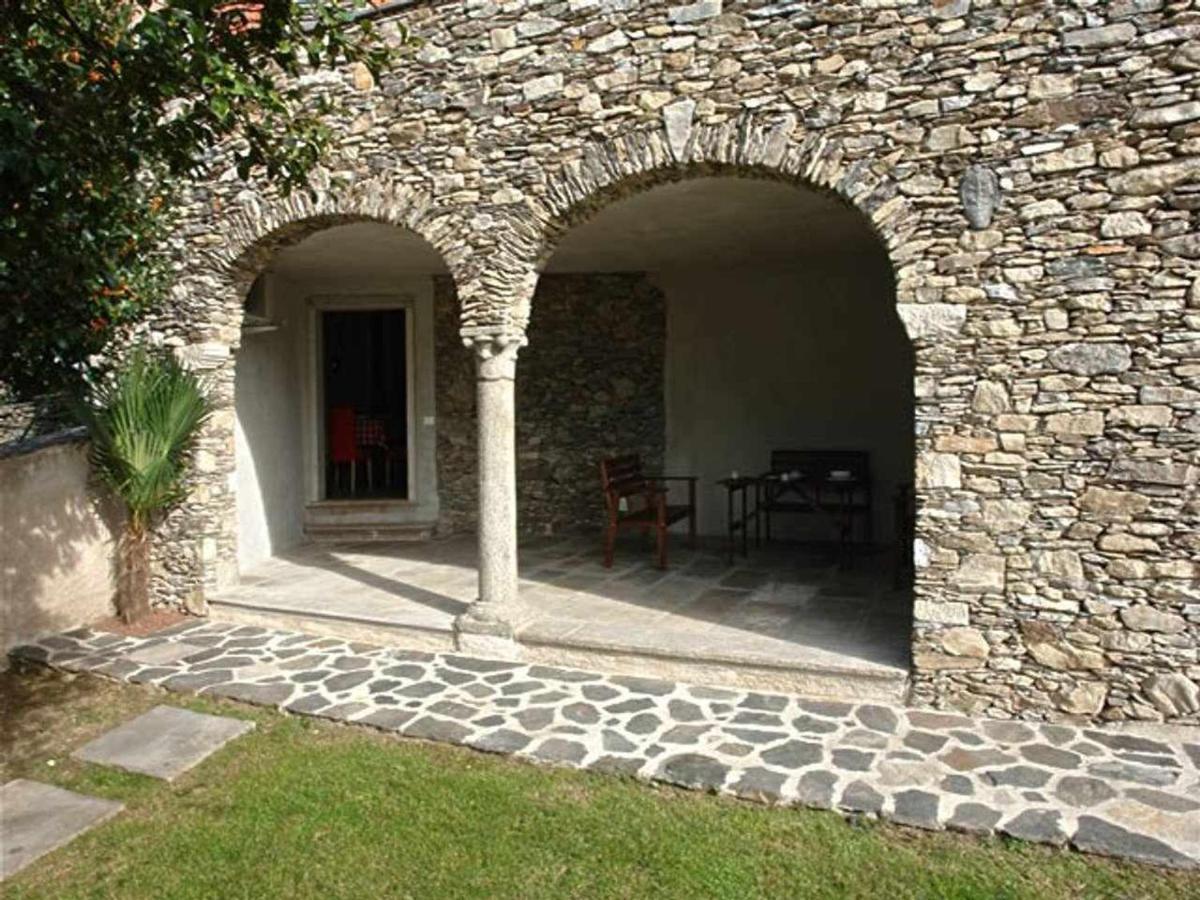 Domus Cusiana Complesso Vista Lago E Piscina Miasino Exterior foto